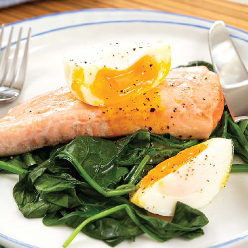 Poached egg with salmon & spinach
